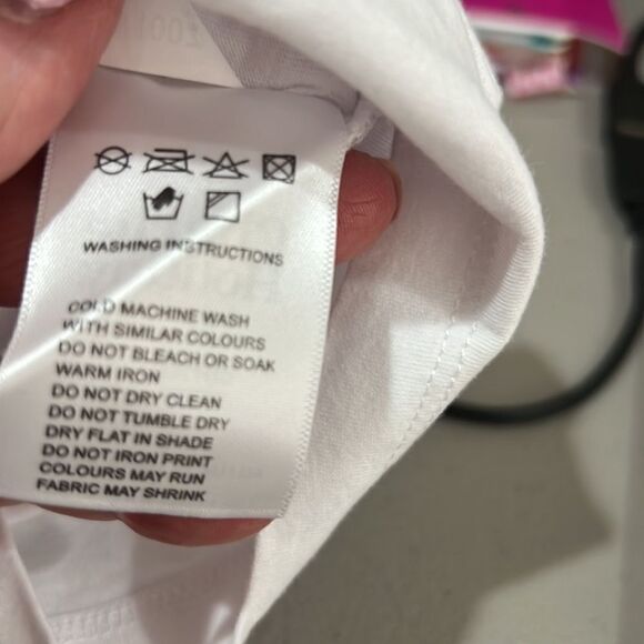 Charlie Holiday White Gone fishing slim tee embroidered shell NWT - Picture 11 of 11